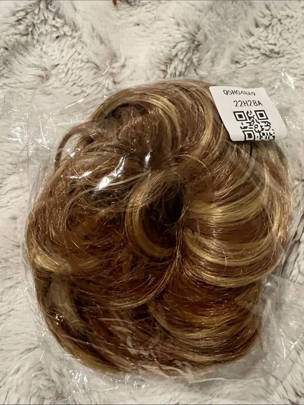 Messy Bun Hairpiece - Light Brown Highlighted Women's Hair Extension